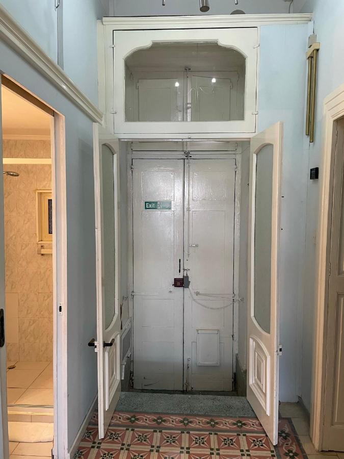 Angolina Apartment